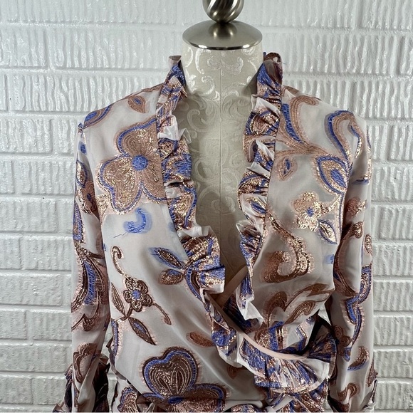Alexis Marceau Wrap Top Floral Metallic Small - Picture 5 of 11